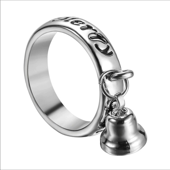 “Merry Christmas” Ring w/Bell - Picture 5 of 7